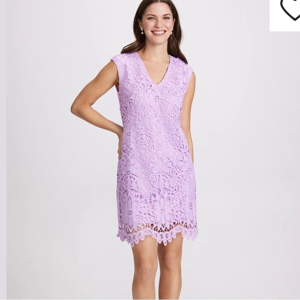 London Times Women's Extended Shoulder V-Neck Lace Shift Dress Light Lavender
